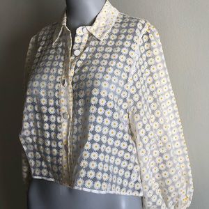 Button up Zara blouse with daisies